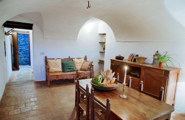 A Panoramic Retreat