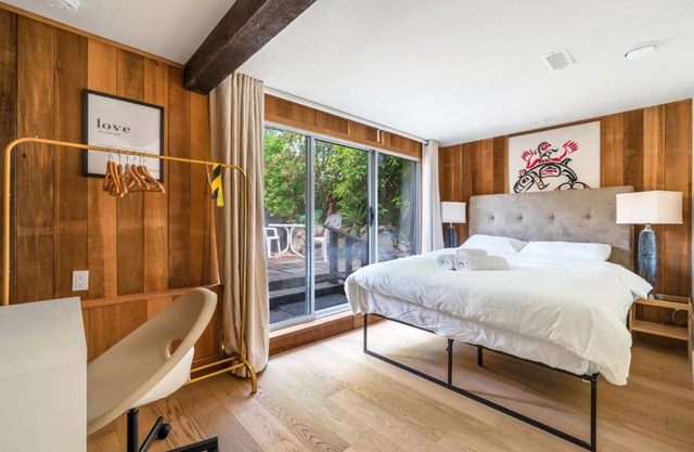 A Picturesque ground floor home surrounded by flowers
