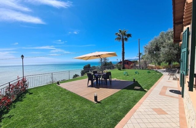 A place of peace and privacy, facing the sea and among centuries-old olive trees