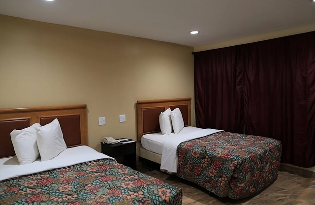 A Place You''ll Surely Enjoy! Free Parking, Pets Allowed