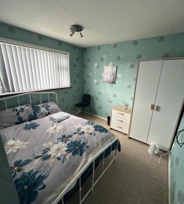 A private room in Netley