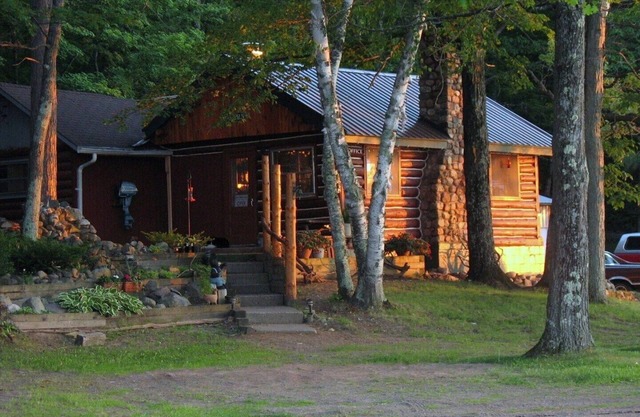Eine malerische Callahan Lake Cabin