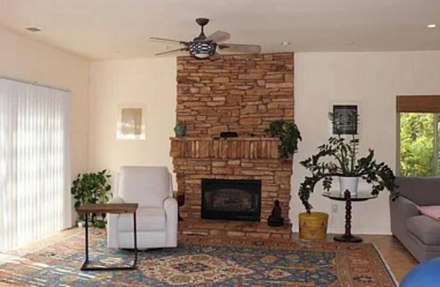 A Quiet Place with WiFi in El Sobrante