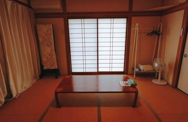 A quiet room where you can see the sunset by the s / Kamiamakusa Kumamoto