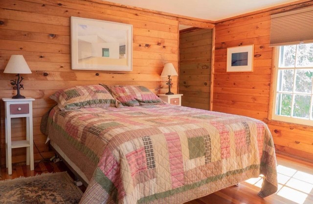 Ein ADK Cottage Retreat