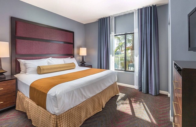 Große Resort-Einheiten neben Golf, Coachella, Postkutsche, Tennis oder einfach nur Familienentspannung