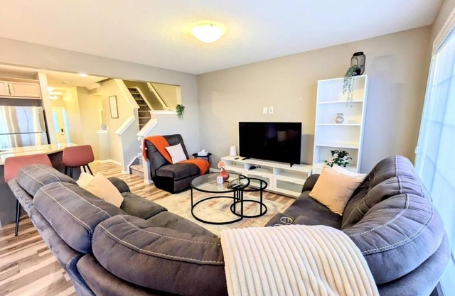 A Slice Of Heaven In Airdrie By Eagleswingshomes1