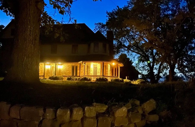 A spacious finely-appointed luxury hideaway, nestled in the Ozark Mountains.