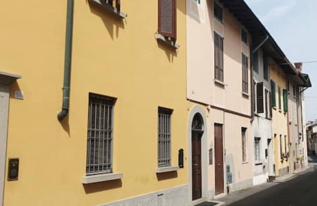 A stone's throw from the castle