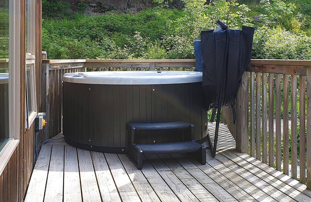 A superb contemporary one storey luxury lodge with two doubles.