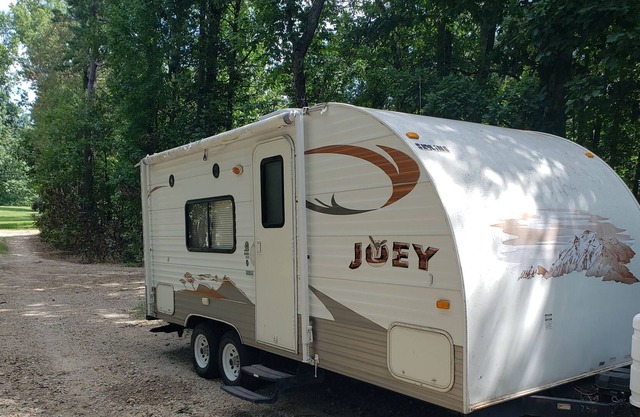 A sweet home base by the lake while visiting Hot Springs National Park!