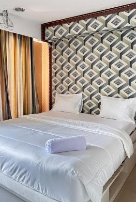 A Tidy Apartment In The City