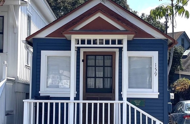 Ein kleines Haus - Pacific Grove Bungalow - klein ist wunderschön