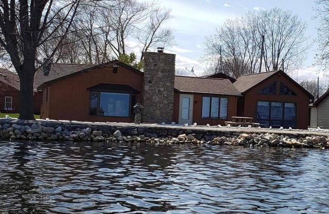 A true Hidden Gem waterfront lake home, w/breathtaking views