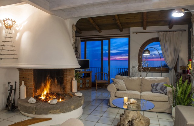 Ein einzigartiges Refugium auf der Insel Ischia Westküste mit eigenem Zugang zum Meer
