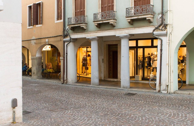 HOUSE MOMI ESTE, Open Space, Altstadt von Venedig mit dem Zug in 1 Stunde