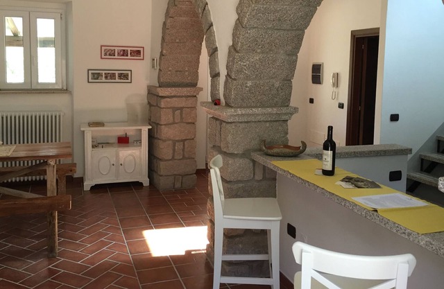 Ein Weinberghaus im Herzen des Nordostens Sardiniens