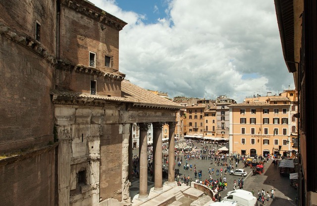 Ein Fenster zum Pantheon