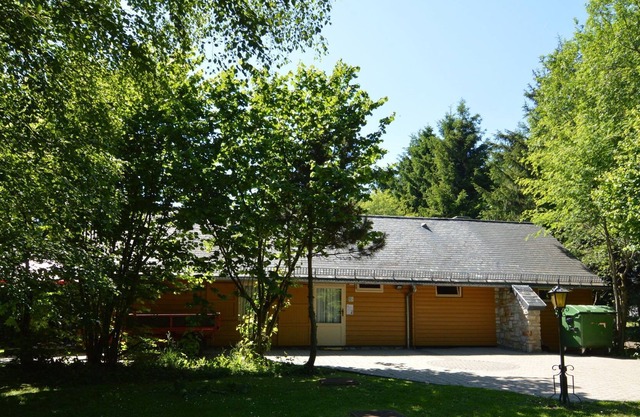 Ein friedliches Chalet in Ovifat mit Terrasse