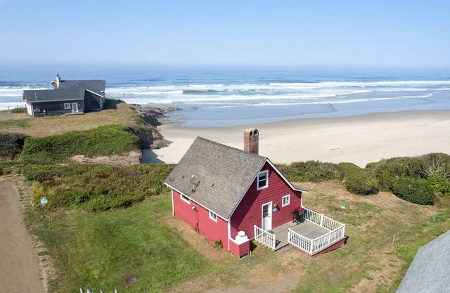 Ein Yachats-Klassiker mit unglaublichem Meerblick, Gezeitenpools und Sandstrand! FREIE NACHT!