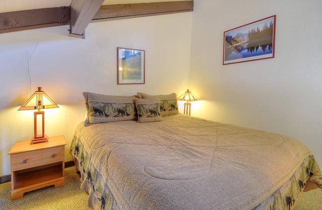 Loft Condo A212 hat zwei Ebenen mit einem offenen Raum (es gibt keine Schlafzimmer)