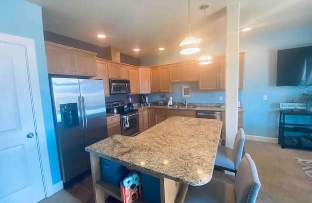 A66-Condo by pool & golf course