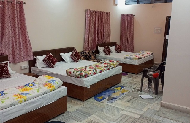 Aashirwad Residency @ Home Stay / Bed & Breakfast Unit of MP Tourism Board