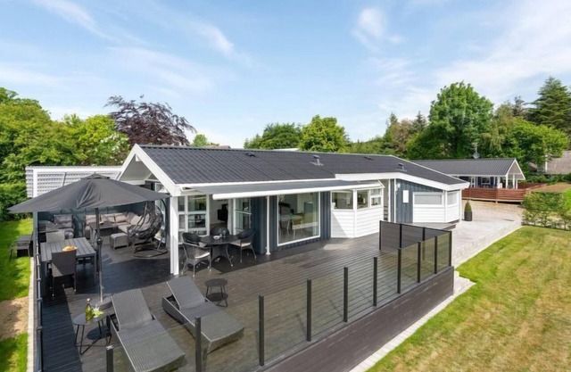 "Aasta" - 250m from the sea by Interhome