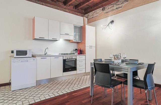 AB Plus - via Mazzini 8 Trento e Trieste