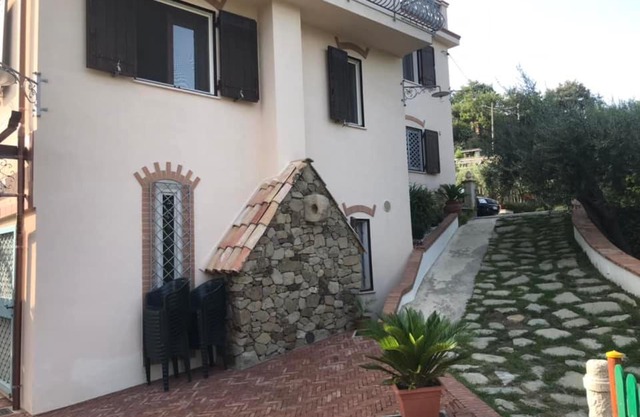 ABAKAINON COUNTRY B & B