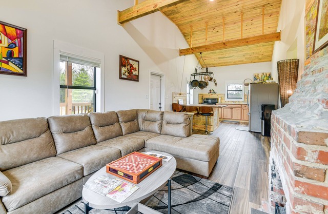Abbeville Cabin on 450 Acres: Near Lake Eufaula!