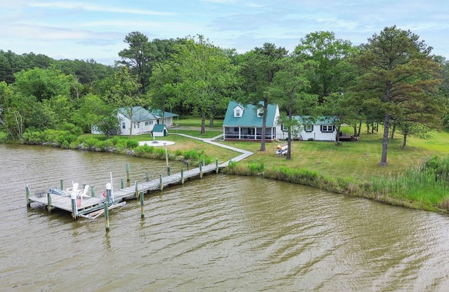 About Time! - Remote Waterfront Home with Dock - Sleeps 15-New EV Charger!