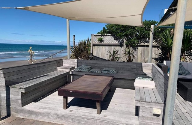 ABSOLUTE BEACHFRONT PARADISE