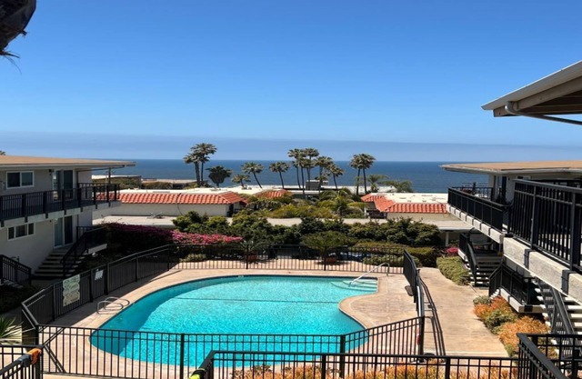 Absolutely gorgeous Oceanview condo steps to the beach!