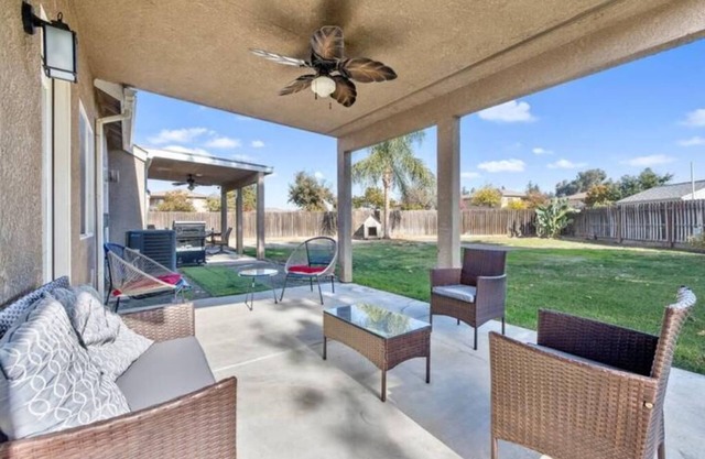 Abundant 3B/2b House Pet Friendly