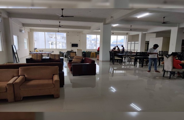 Abuzz Oxfordcaps Dehradun - Campus Accommodation