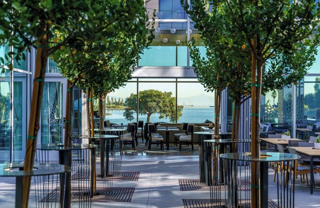 AC Hotel by Marriott San Francisco Airport Oyster Point/Waterfront