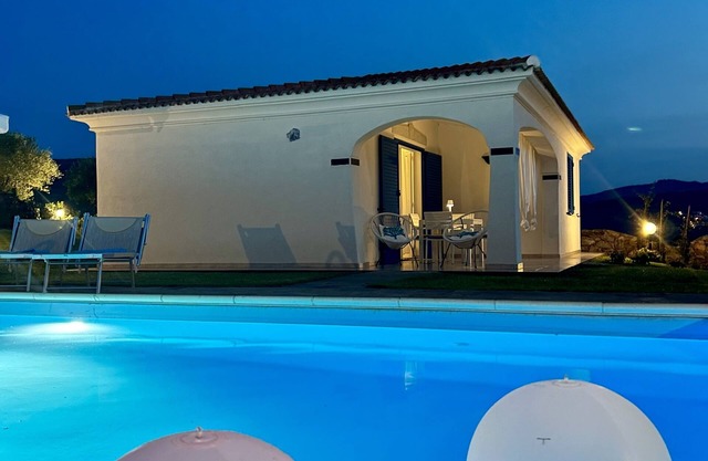 🏡Accommodation Rental 🏊Private Swimming Pool 🌊Sea view 🪴Private garden
