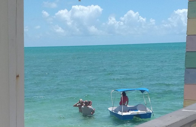 Acklins Island Villa 10 mins from the Airport, On the Beach