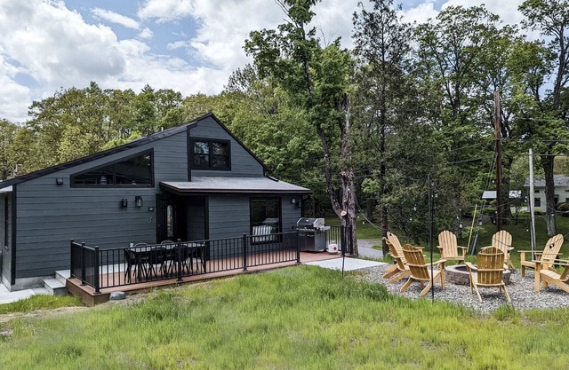 Acorn Bungalow & Lodge - Luxury Cabin, Catskills
