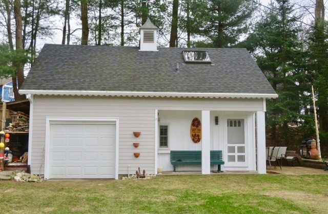 Acorn Hill Cabin with Pentwater Lake Access
