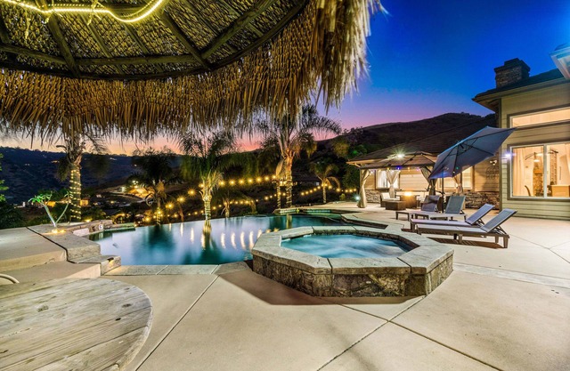 Action-Packed Sports, Heated Pool & Chill-Out Hideaway!