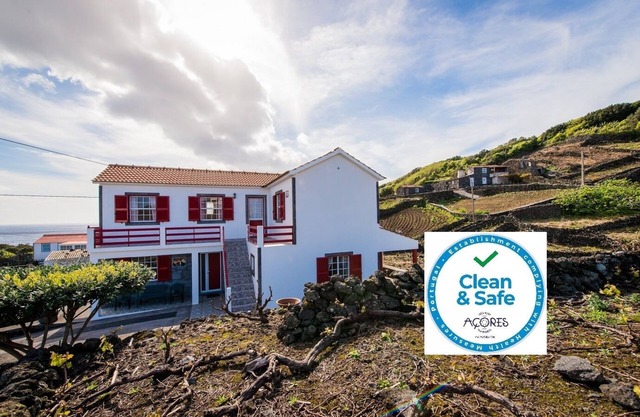 Ferienhaus Adega Pedra do Lagar, direkt am Meer und in den Bergen, familienfreundlich