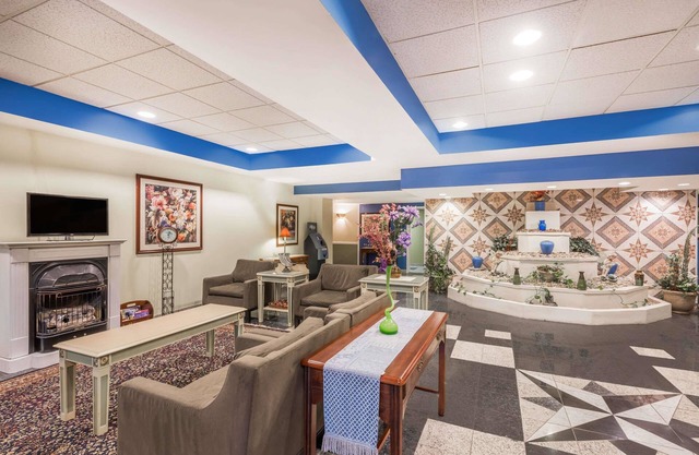 Aderi Hotel Niantic