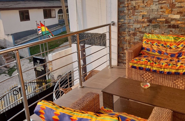 adeshie fie hotel is just 3 minutes away from the wasa fiase tradtional council,