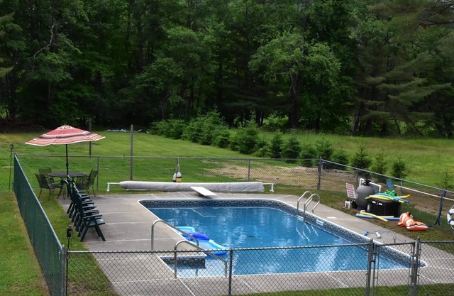 Adirondack Big Pines- House sleeps 12