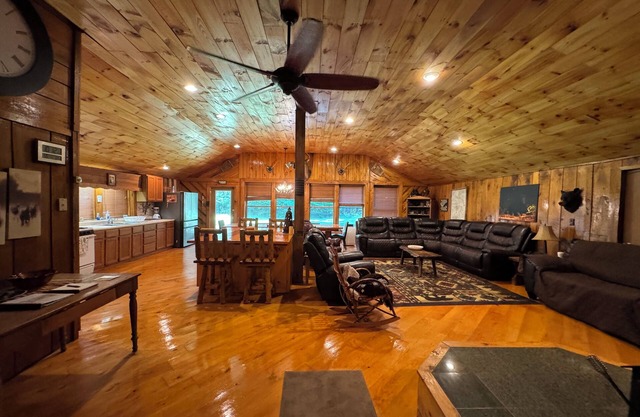 Adirondack Mountain Lodge