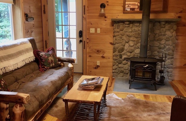 Adirondack Tiny-Home Cabin (Winter Seasonal Rental)