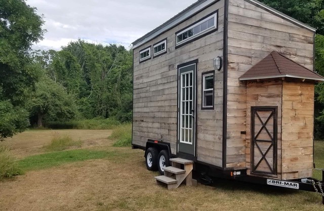 AdirondackCountryLiving cedar tiny house experience-3 min to SLU, 15 to Clarkson