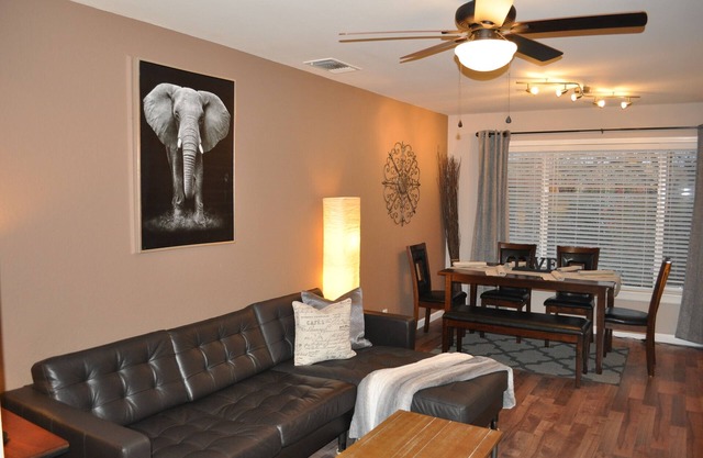 Adison GOLD - Organic Garden & Barbecue, einfachen Zugang zum Hwy, Downtown & Airport